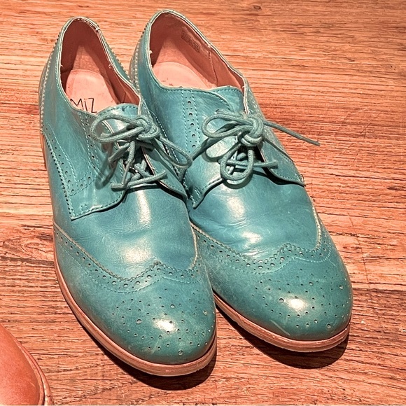 Turquoise Leather Saddle Shoes Size US 9.5 - Picture 1 of 5